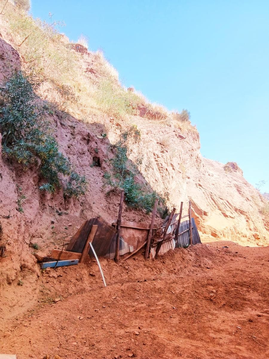 VENDO TERRENO A 3 CUADRAS DE ENACO ALTURA DE VIA EXPRESS AREA AREA 208.99M2 - 1