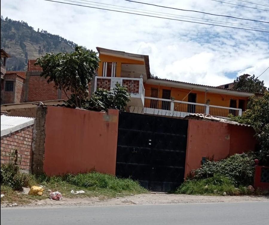 VENTA DE CASA – AV. CENTENARIO (CARRETERA HUARAZ–CARAZ), URBANIZACIÓN SANTA ROSA YUNGAY – ANCASH - 1