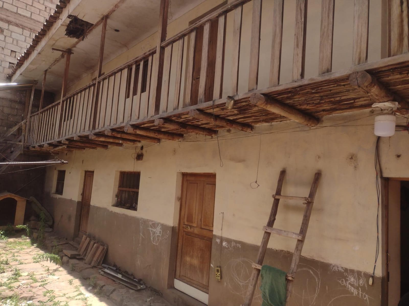 Terreno en calle Almudena - 1