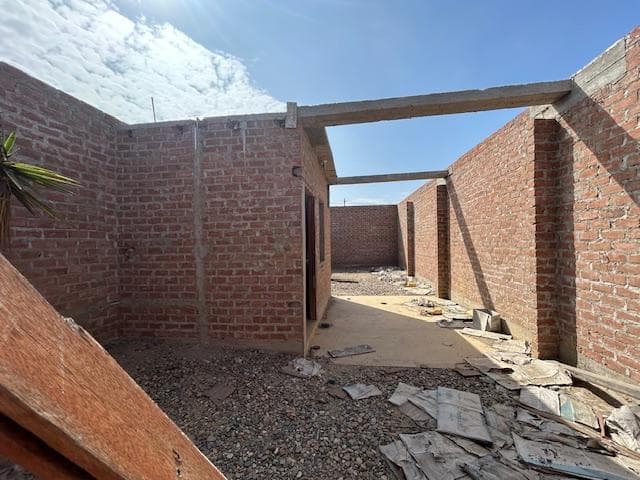 VENDO LOTE DE TERRENO URBANO CERCADO URB. EL SOL DE TRUJILLO - SALAVERRY - 1