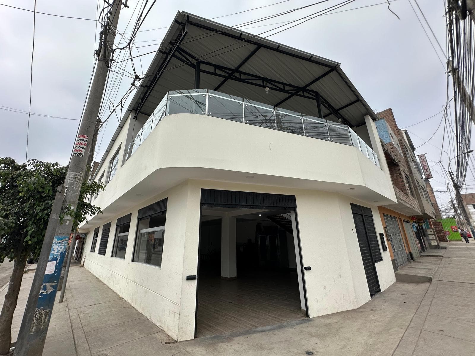 Alquiler De Imponente Local Comercial En Esquina Carabayllo - 1