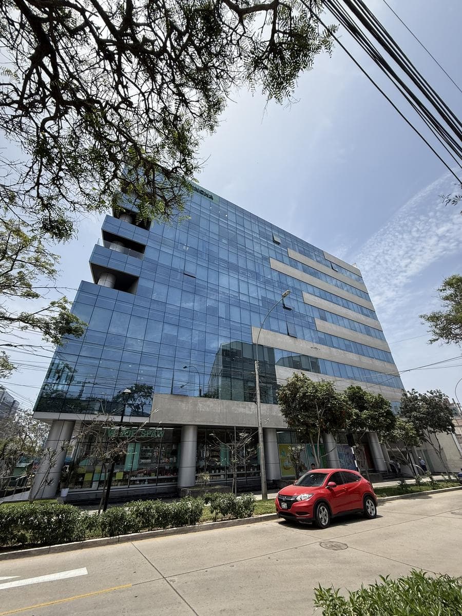 SE VENDE O SE ALQUILA OFICINA EN JORGE BASADRE, SAN ISIDRO!! - 1