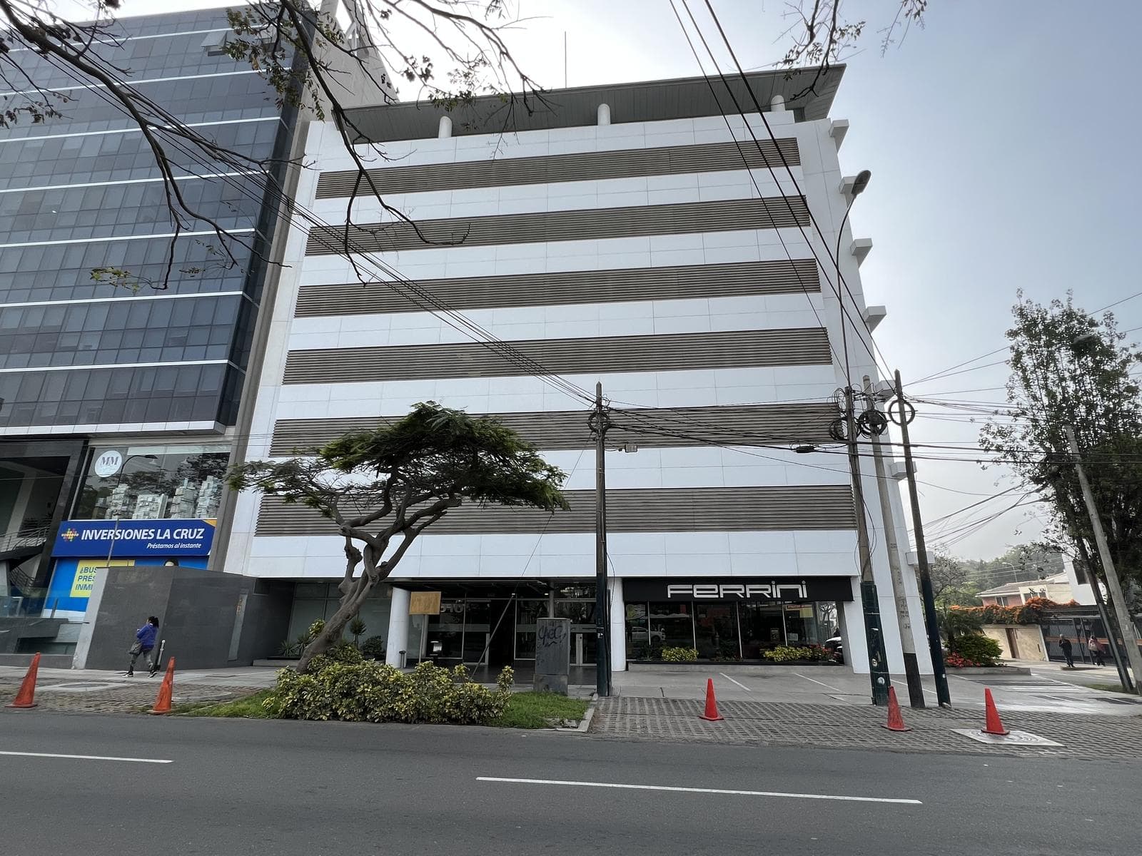 Venta Oficina Monterrico Surco - 1