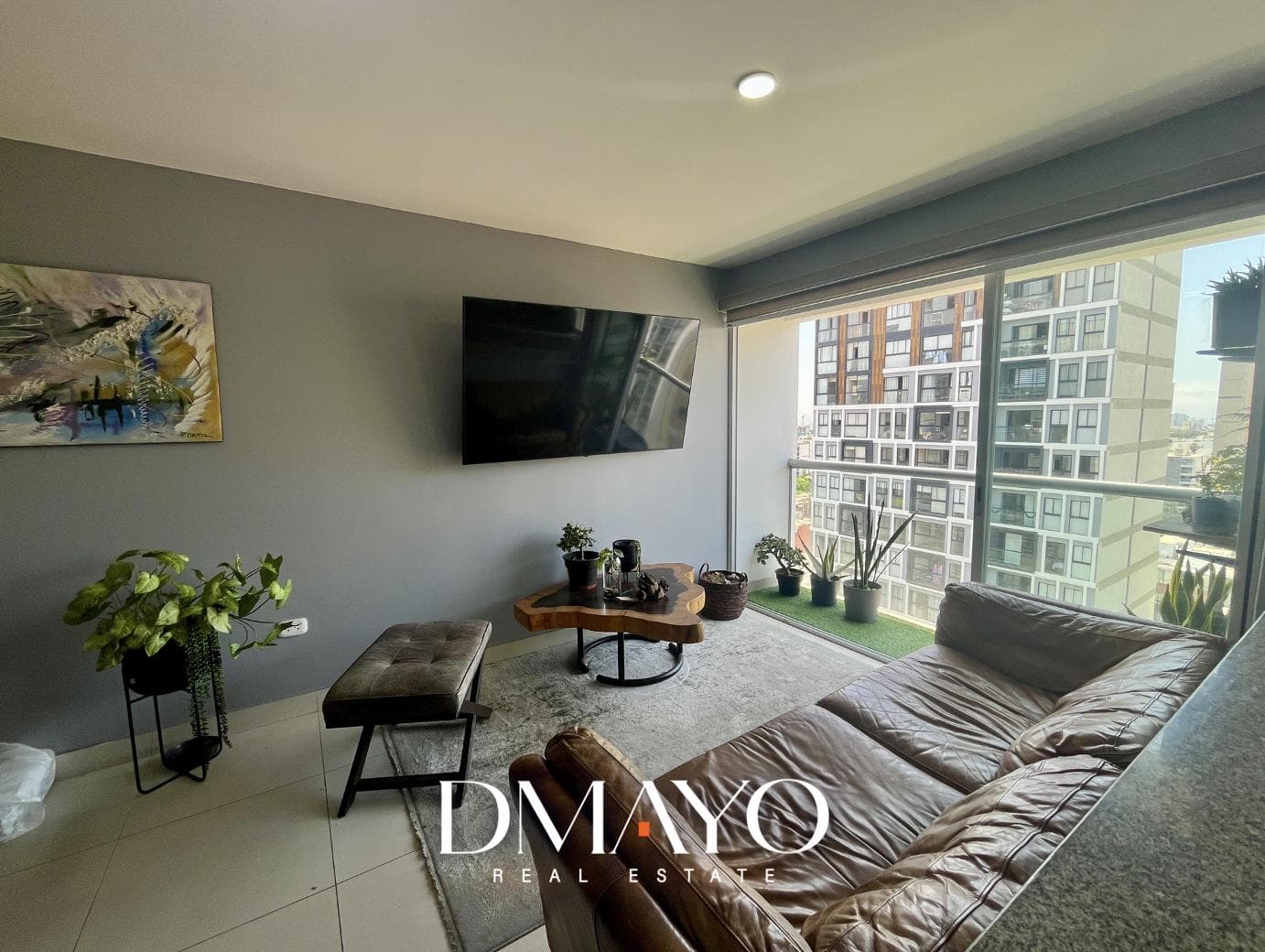 Venta Departamento Surquillo. Av. Principal. Zona residencial, 3 Dormitorios, 2 Baños, 1 Cochera. - 1