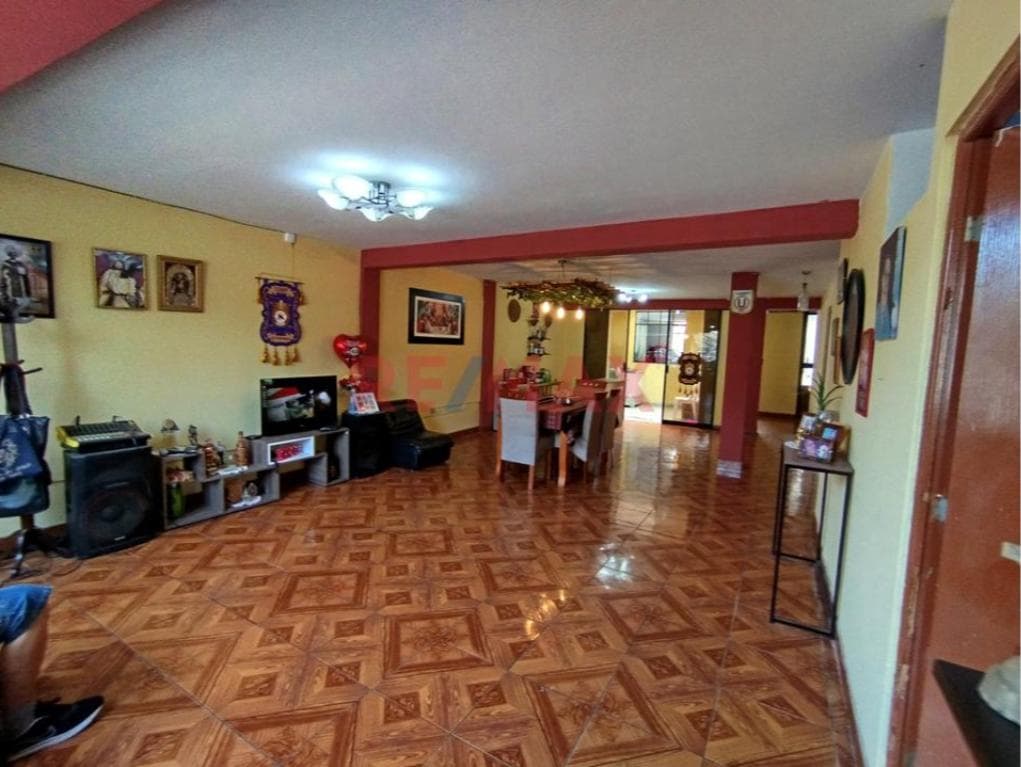 Departamento De 133 M² – El Agustino - 1