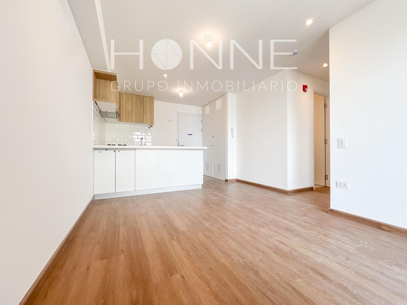 Venta de Departamentos en Av. Andrés Aramburú , Surquillo - 1