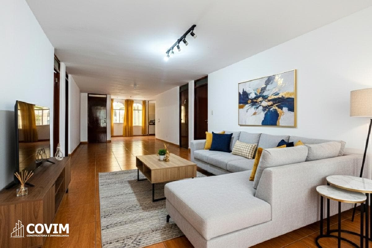 Casa en Venta en Paucarpata - 1