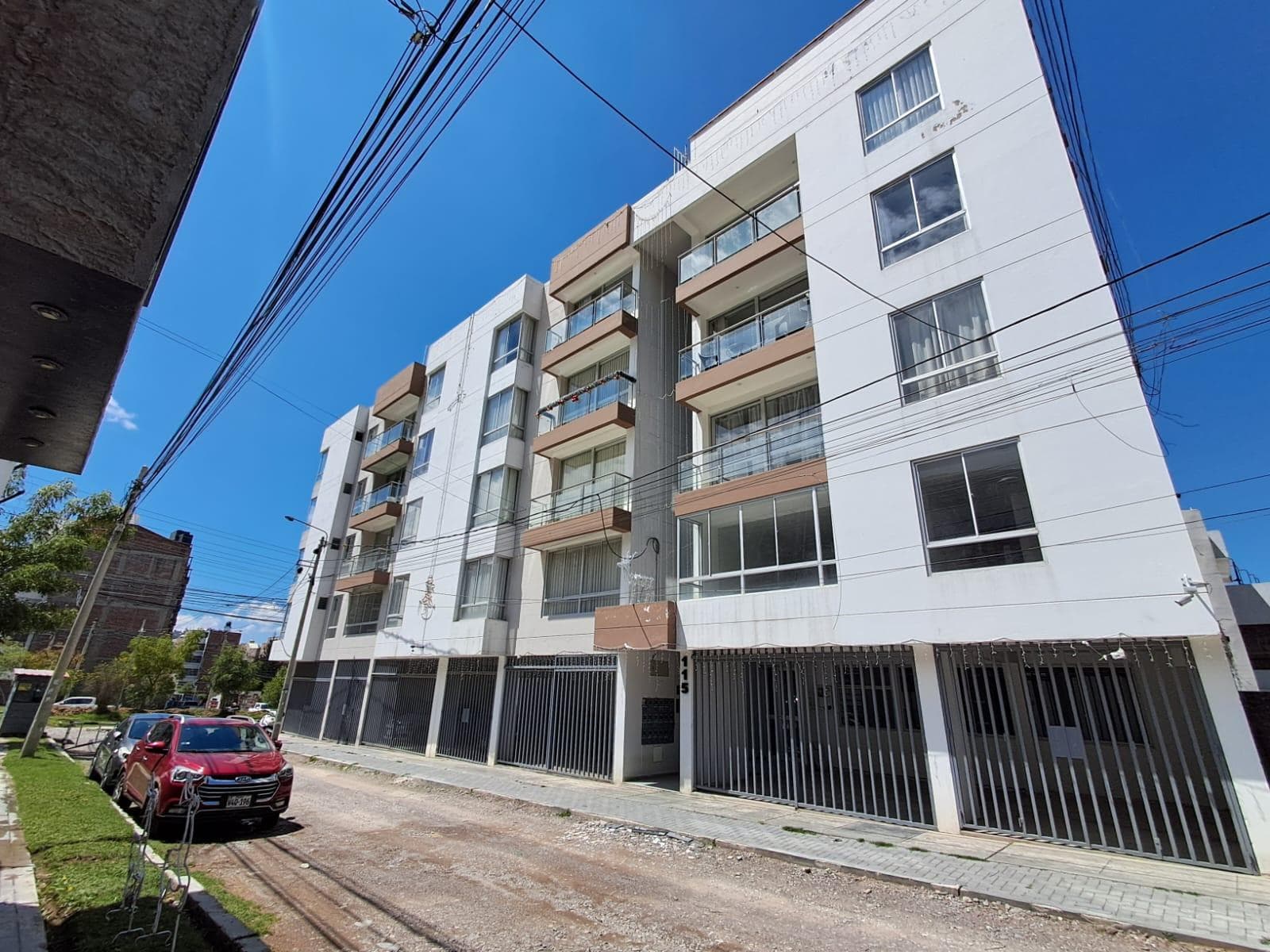 Departamento + Cochera en exclusiva Urb. Colinas de San Antonio cerca al Parque Grau - 1