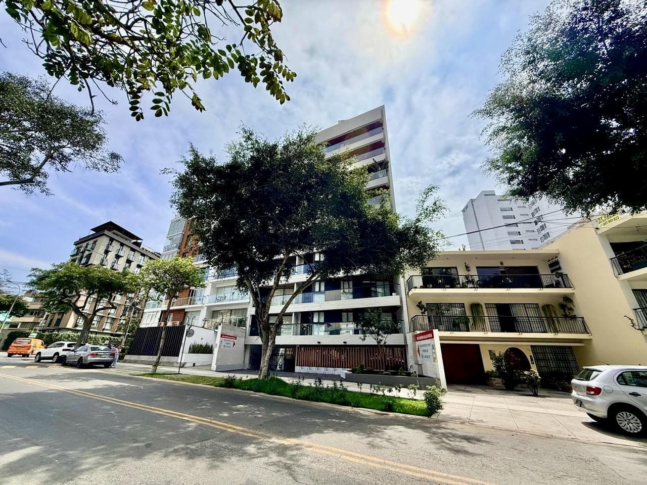 Lindo Departamento en Santa Cruz. Miraflores - 1