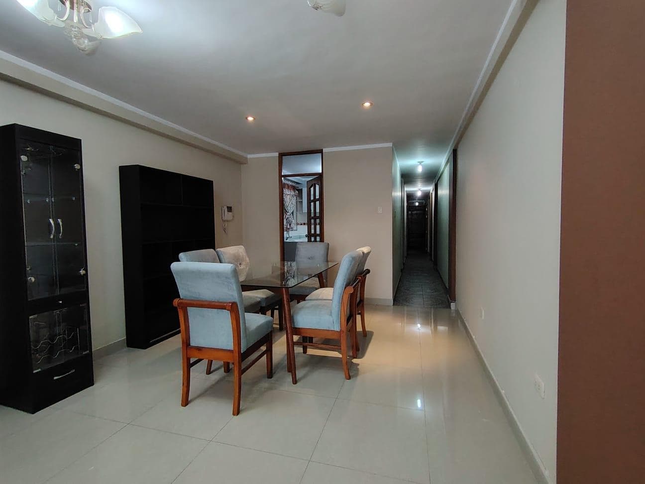 Amplio departamento en venta en Huaraz - 1