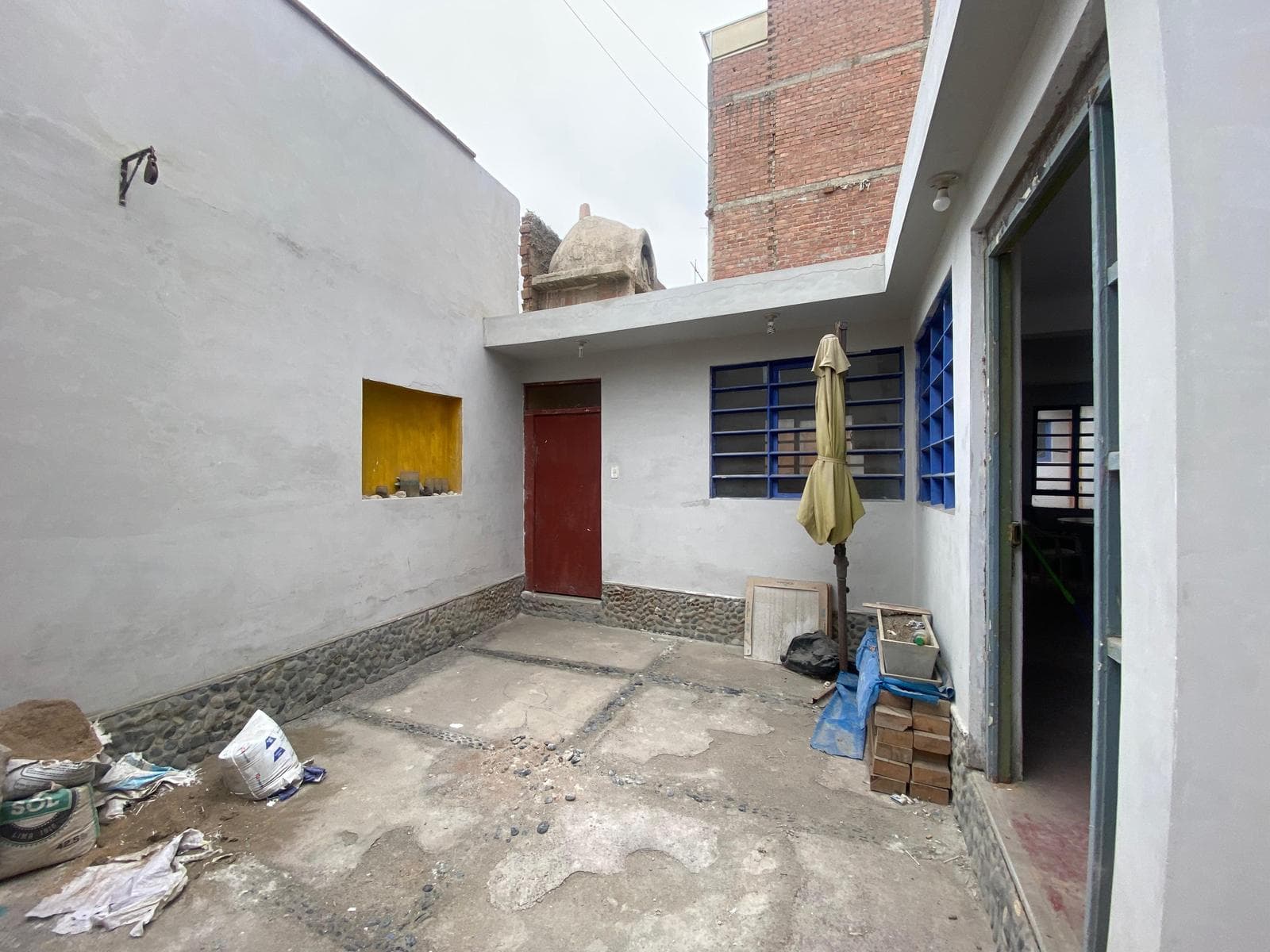 Vendo Casa como Terreno en San Bartolo - Mar Pacifico - 1