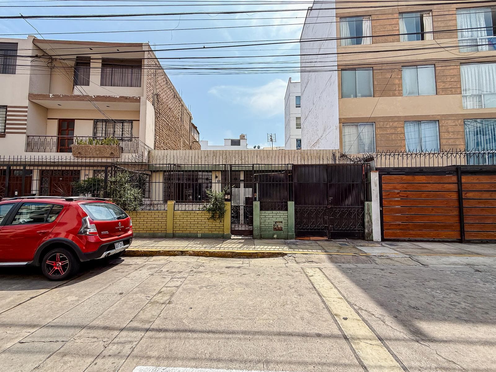 SE VENDE TERRENO EN ZONA CÉNTRICA DE PUEBLO LIBRE - 1