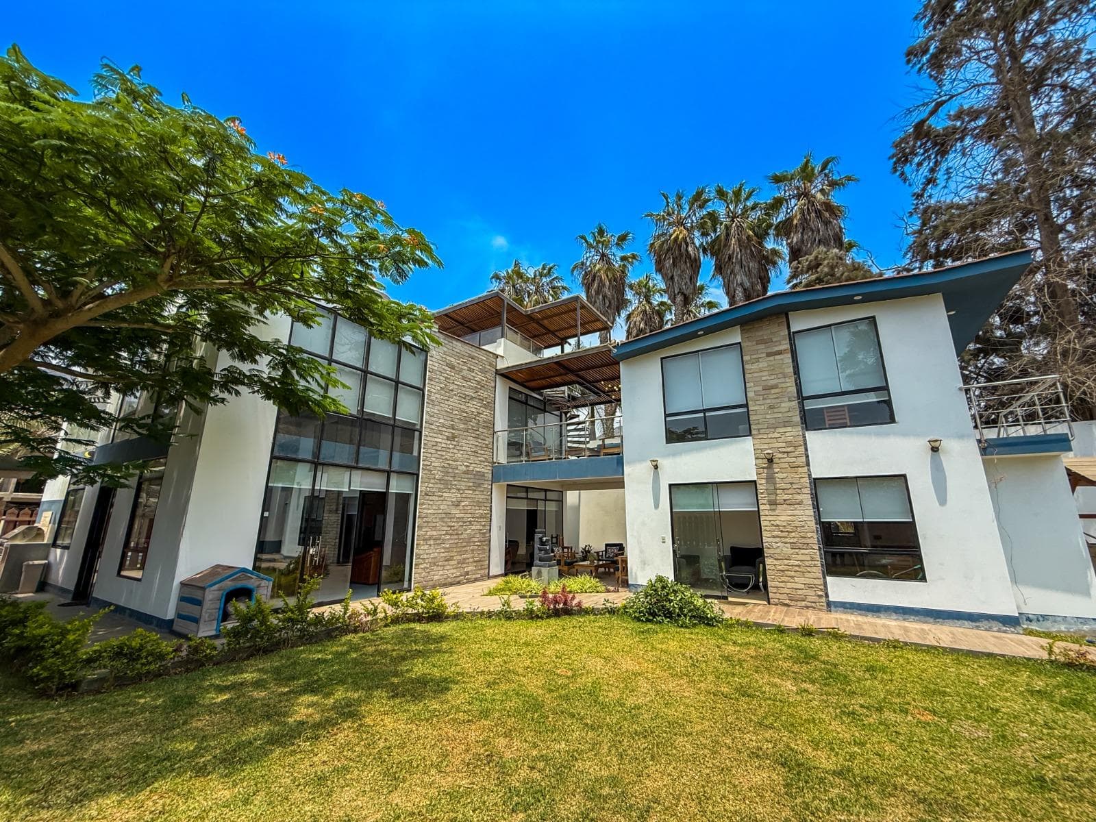 Activo Inmobiliario En Cieneguilla /Casa Y Hospedaje - 1