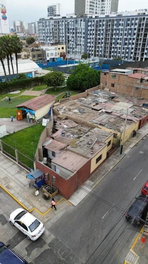 ¡Oportunidad! Terreno en esquina en excelente ubicación - Pueblo Libre - 1