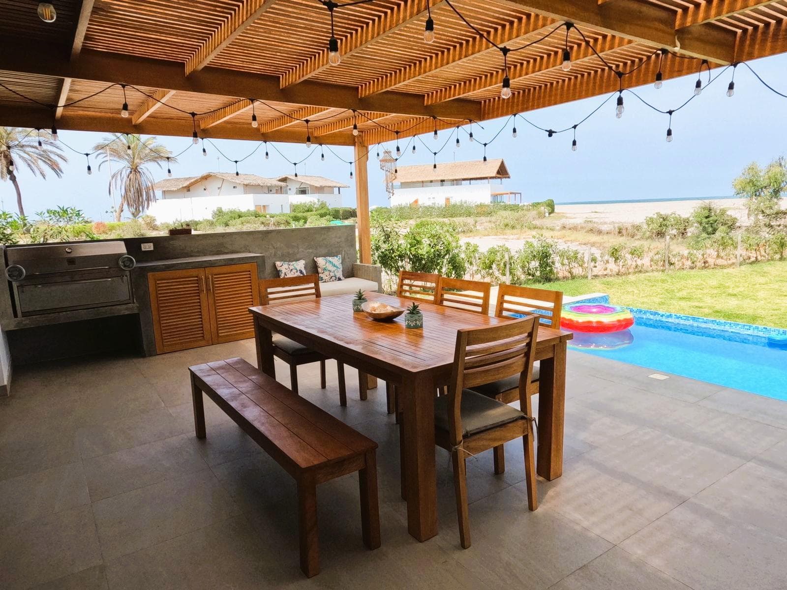 Casa de Playa en primera fila en Chincha - 1