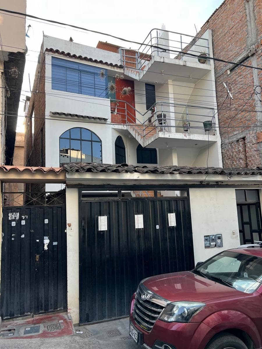 Casa en Ayacucho - 1