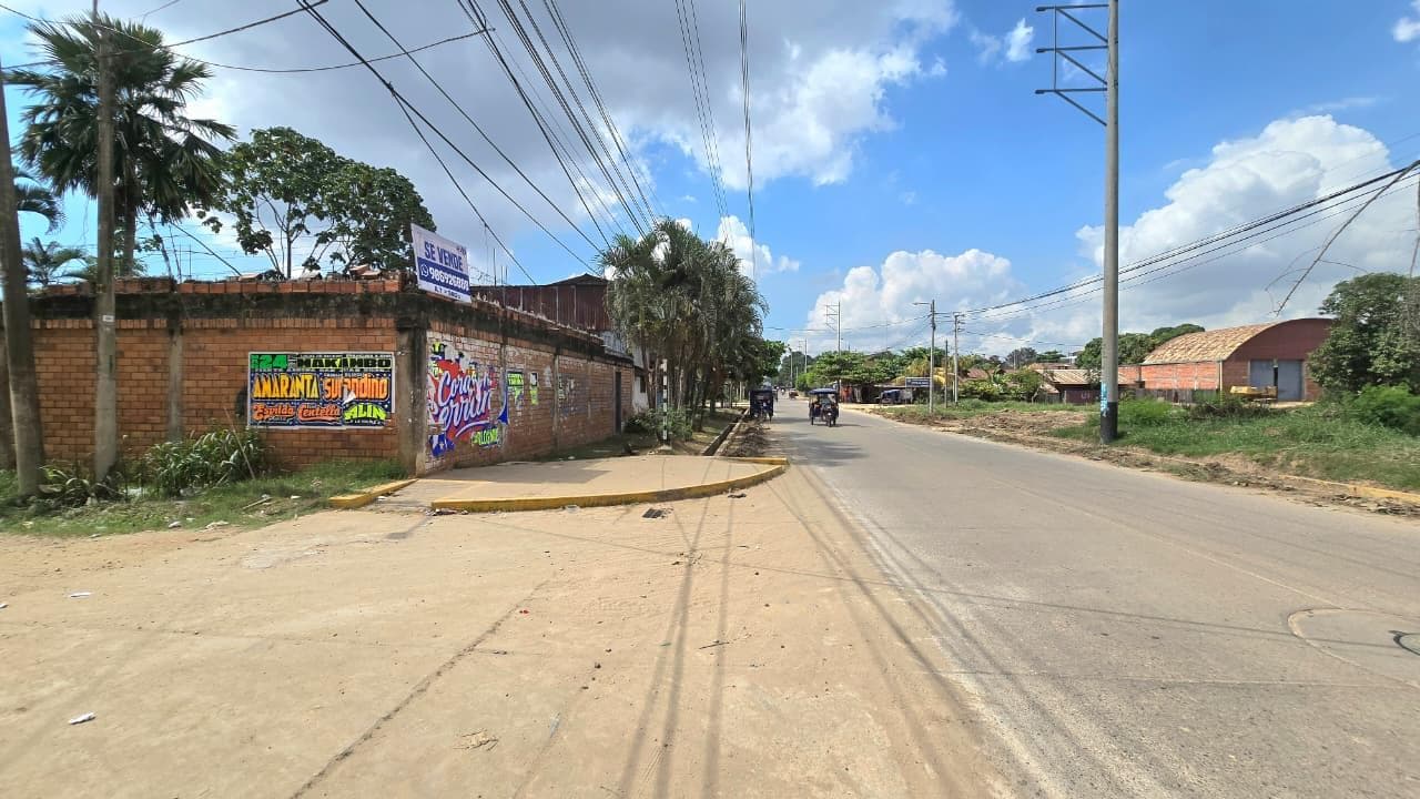 VENDO TERRENO DE 300 M2 EN ESQUINA PUCALLPA-YARINACOCHA - 1