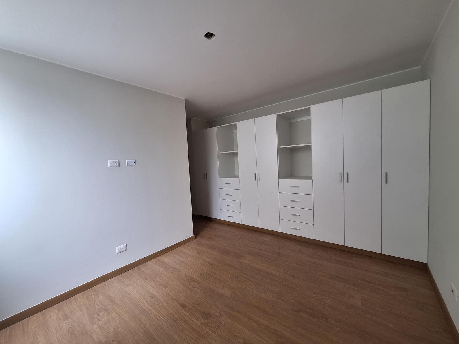 DEPARTAMENTO EN VENTA CERCA A LA AV.LA MARINA _SAN MIGUEL - 1