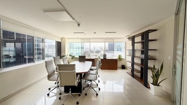 Oficina en Venta en San Isidro - 1