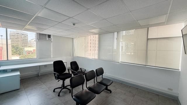 VENTA DE OFICINA EN SAN ISIDRO - CENTRO FINANCIERO - 1