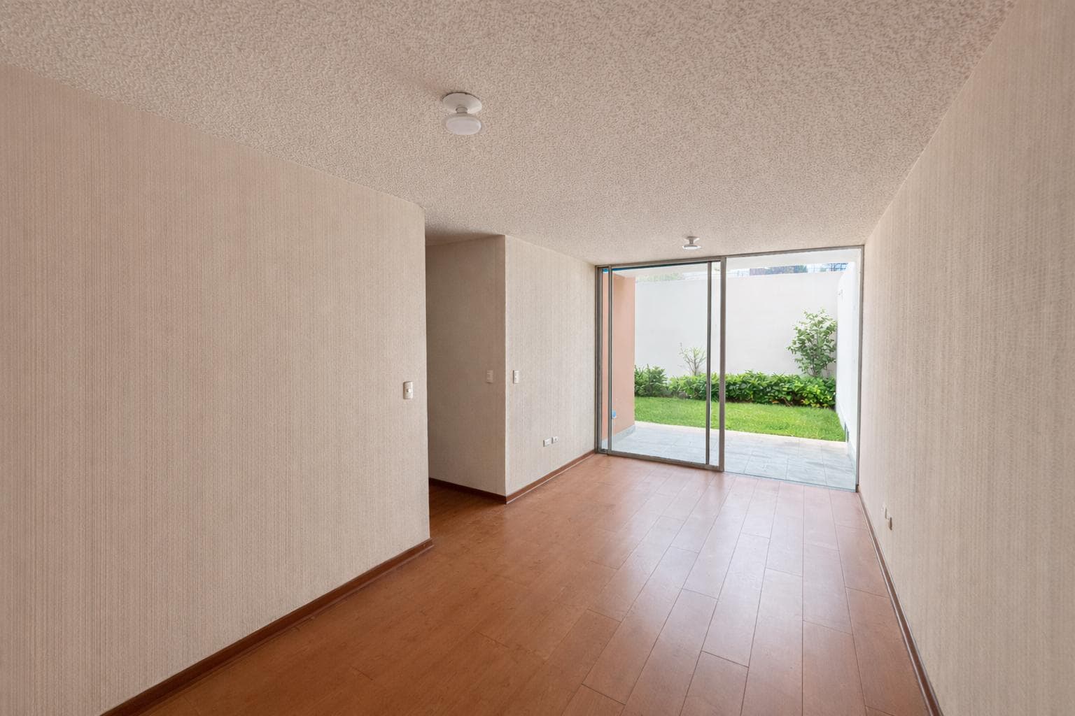 Vendo Departamento en 1er piso en Huachipa - 1