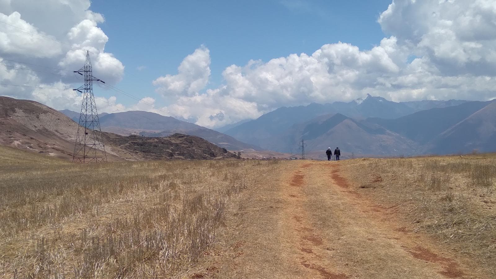 SE VENDE TERRENO EN MARAS A 5 MINUTOS DE LA LAGUNA DE HUAYPO Y DE RESTOS DE MORAY - 1