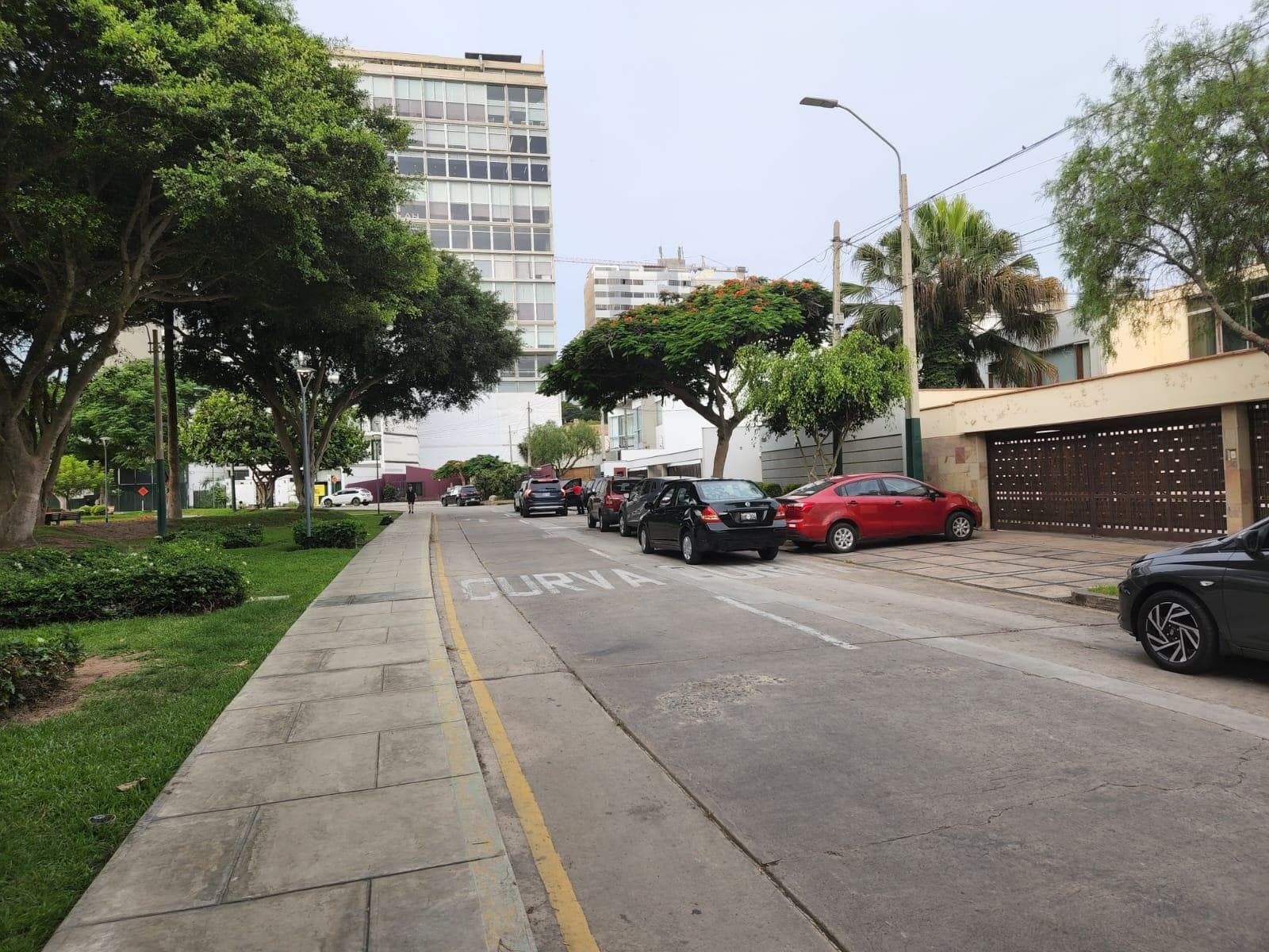 VENTA DE TERRENO FRENTE A PARQUE ACOSTA EN MAGDALENA DEL MAR - 1