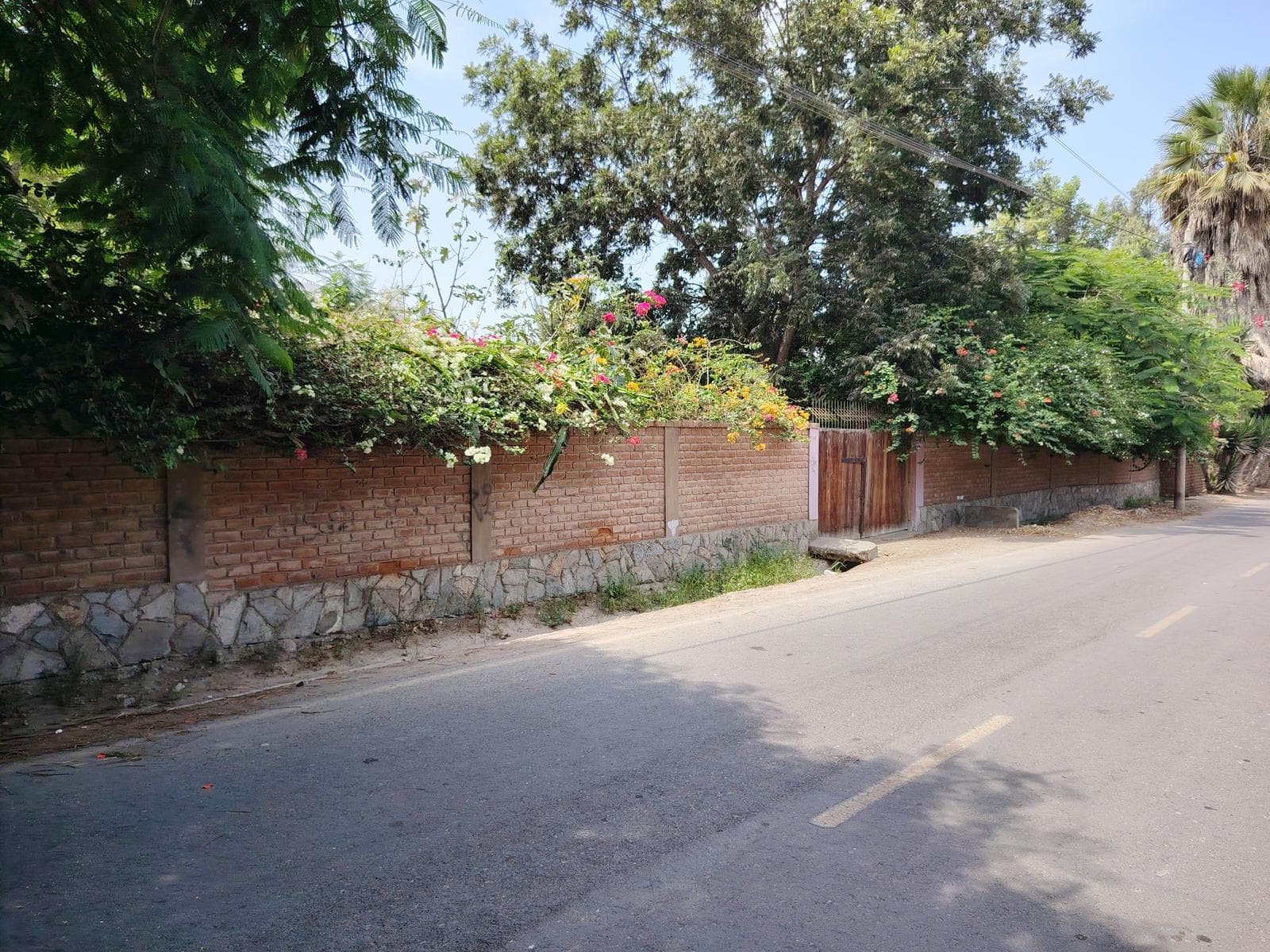 Exclusivo Terreno en Cieneguilla - 1