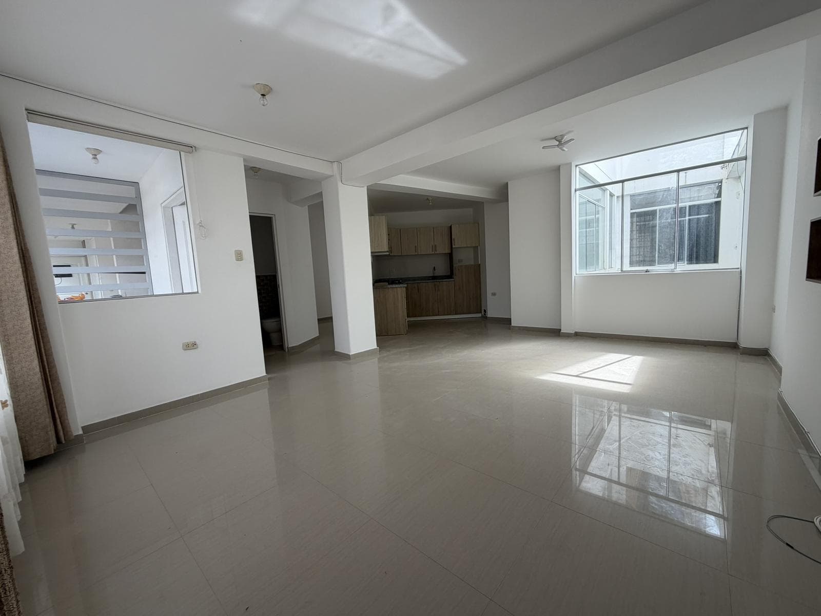 Departamento en alquiler frente al Davy College - 1