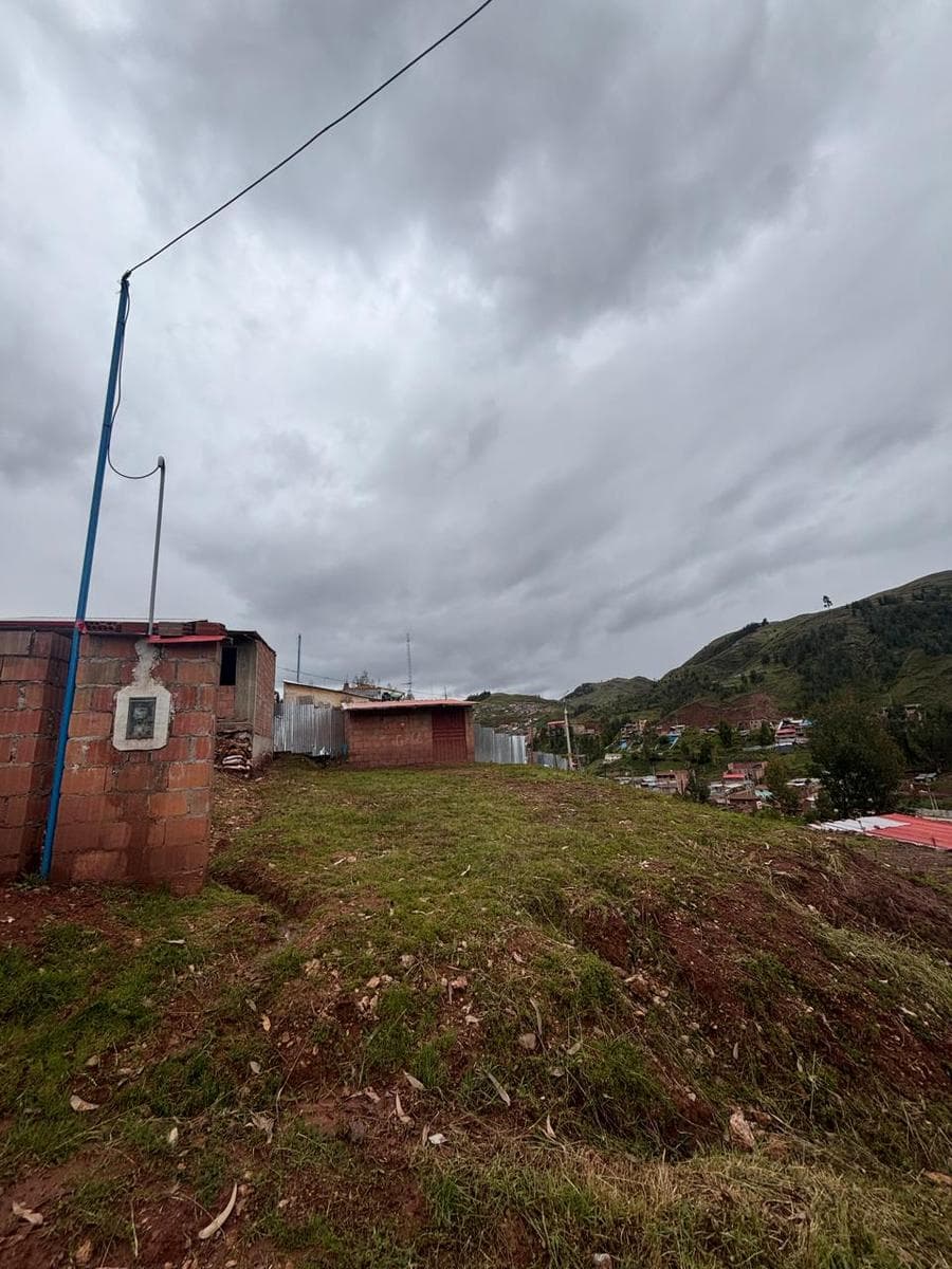 Terreno titulado a cinco minutos de la pista principal de Cusco- Poroy - 1