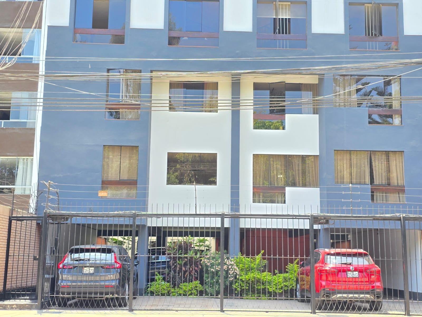 “Alquiler: Departamento En San Borja Norte | 4 Habitaciones | Cochera | Frente A Parque” - 1