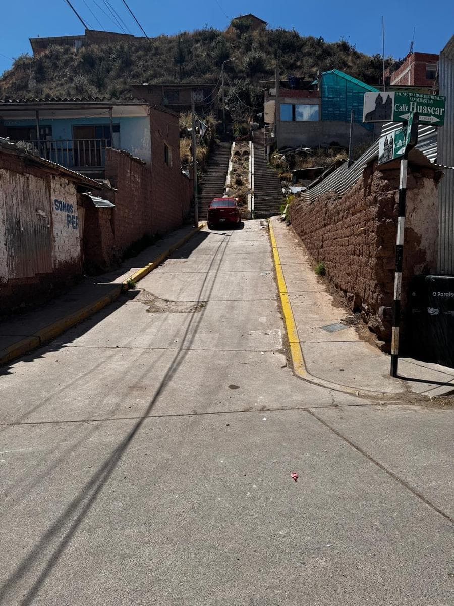 TERRENO ALTURA DEL PARADERO DE SANTA ROSA AV LA CULTURA - 1