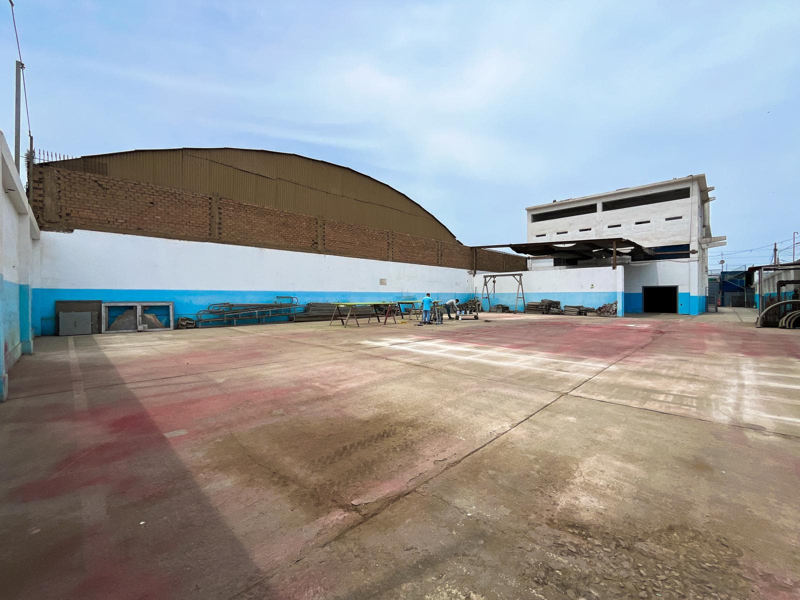 SE VENDE LOCAL COMERCIAL O COMO TERRENO - 1