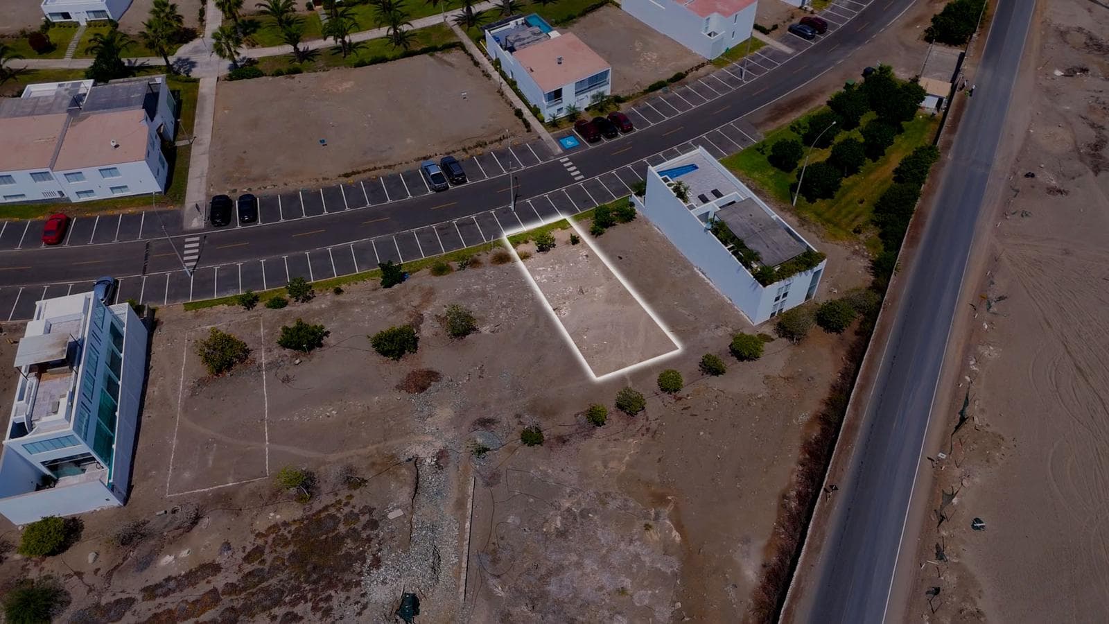 VENTA DE TERRENO CERCA A PISCINA Y ZONA DE JUEGOS EN PLAYA CORAL - ASIA - 1