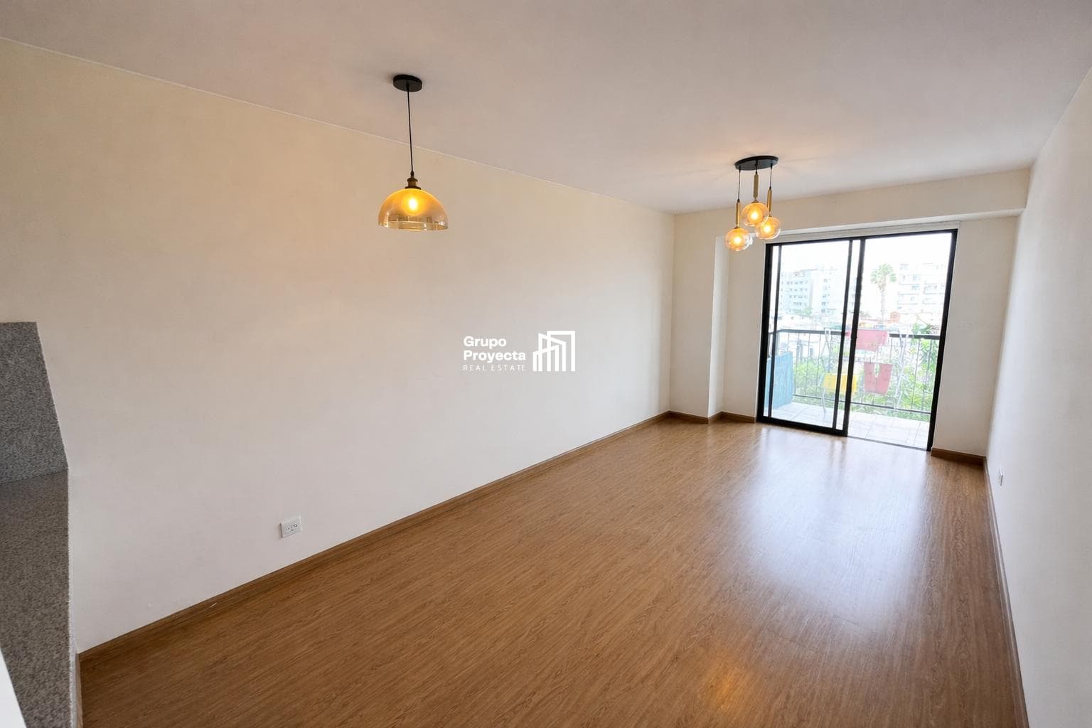 Surquillo - 03 dormitorios - 75 mts - 01 cochera - 1