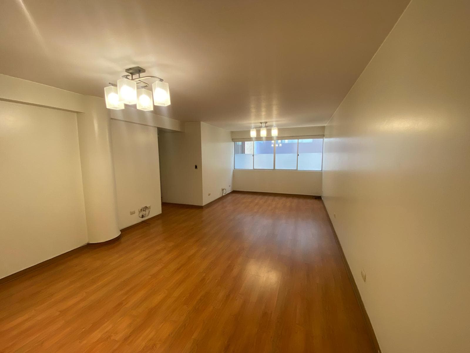 Alquiler de lindo y amplio departamento en Calle Boulevard Surco por la embajada de EEUU - 1