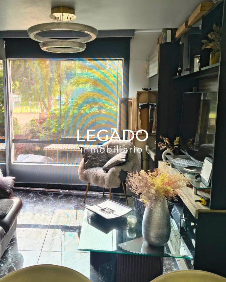VENTA de Moderno departamento en Limite de la Molina con Surco - 1
