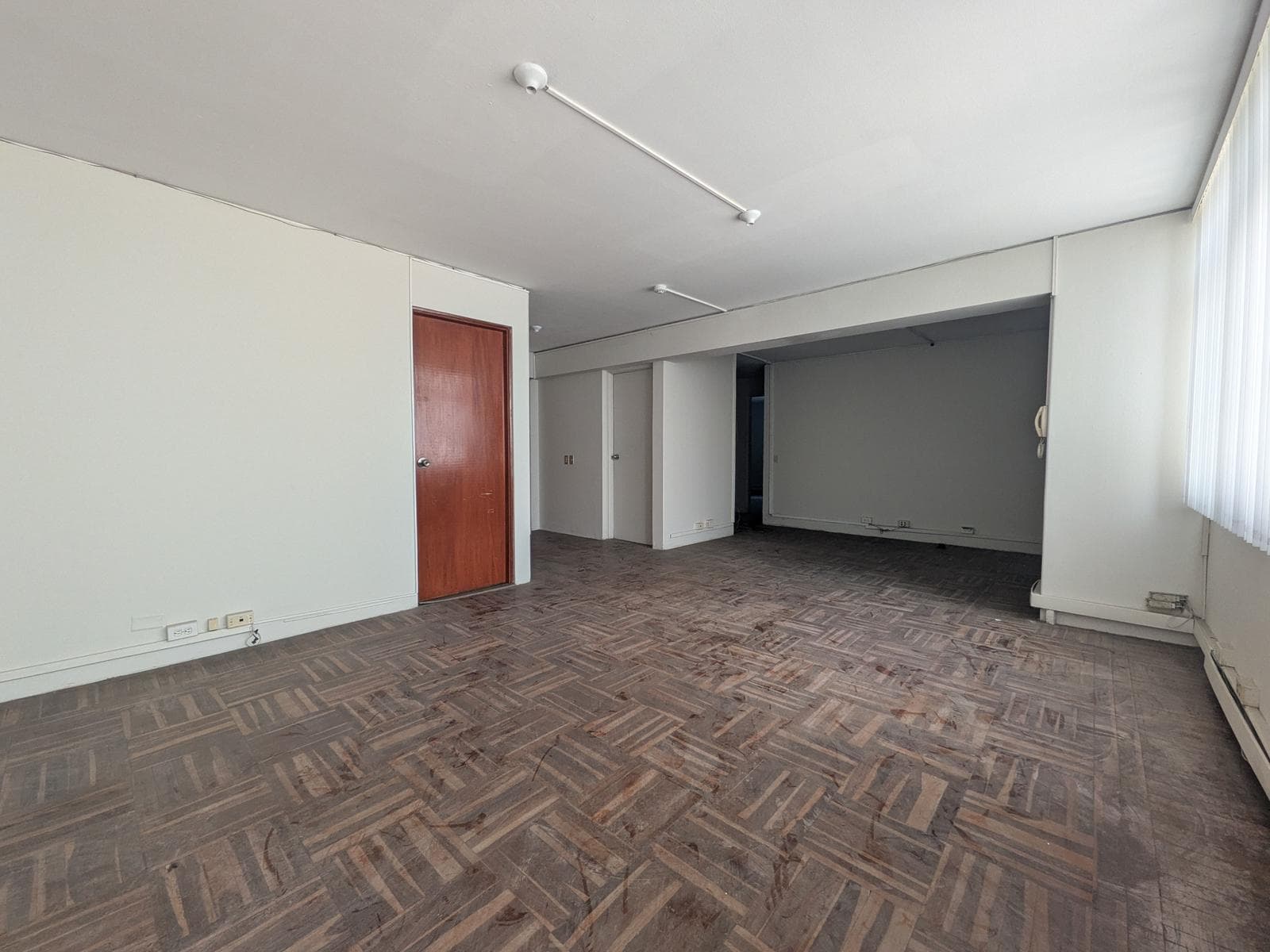 Oficina en venta- corazón de San Isidro - 1