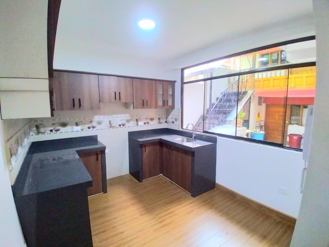 Departamento en primer piso en Santiago - Cusco (doble ingreso) - 1