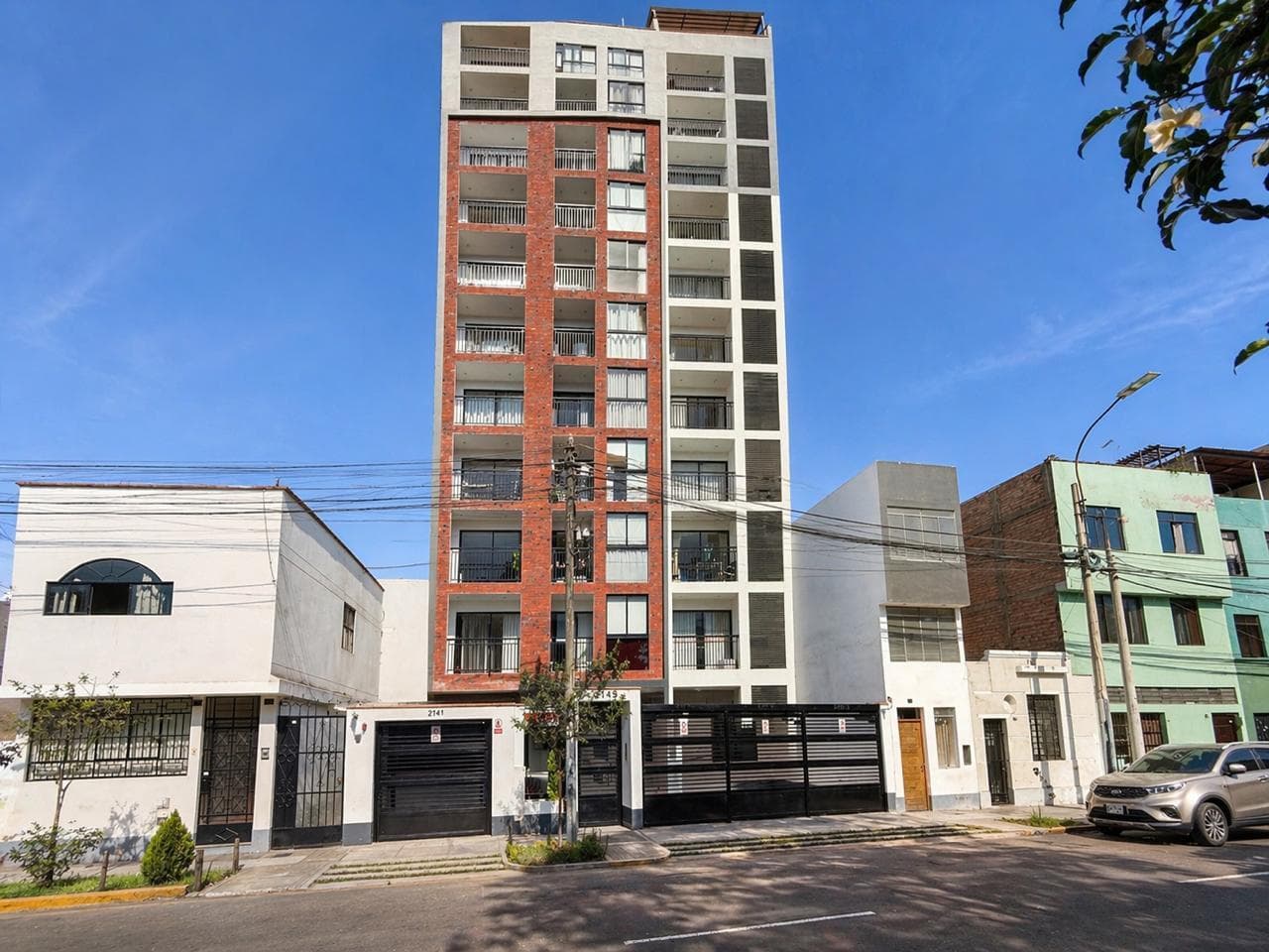 Alquiler depa moderno 40 m² con balcón y vista a parque Pueblo Libre - 1