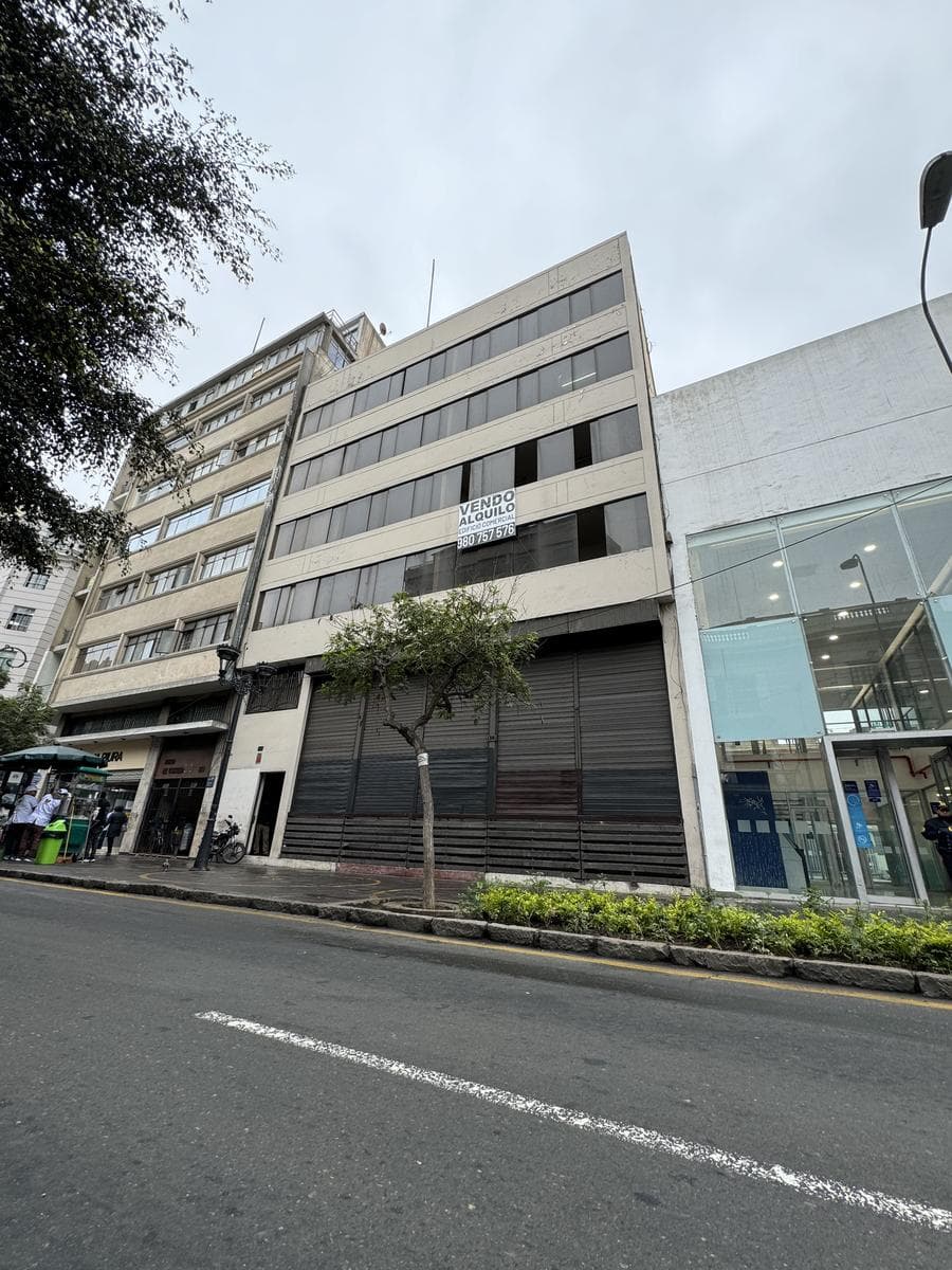 ALQUILER DE EDIFICIO COMERCIAL EN EL CENTRO DE LIMA (PISO 2 AL 5) - 1