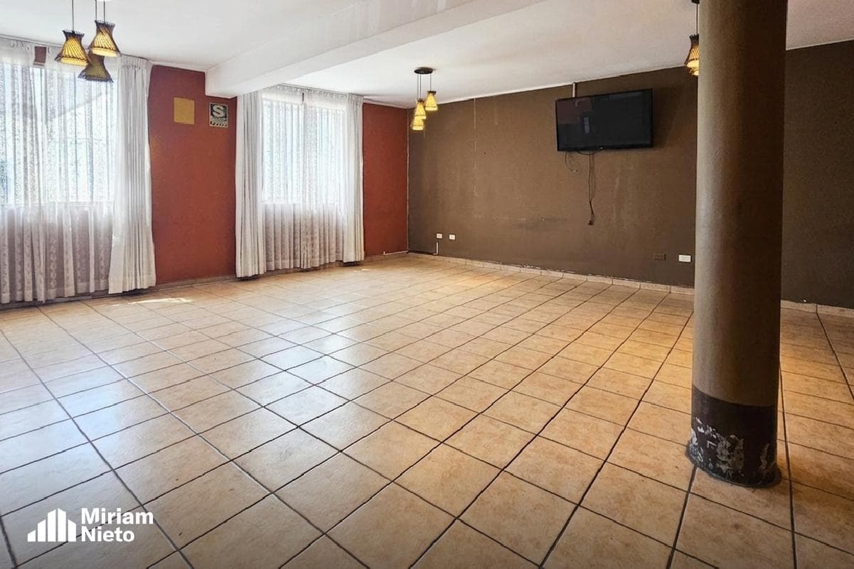 Hotel en Venta en Cercado - 1