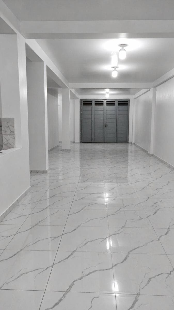 ALQUILER DE LOCAL COMERCIAL EN ESTRENO-PRIMER PISO-VILLA EL SALVADOR - 1