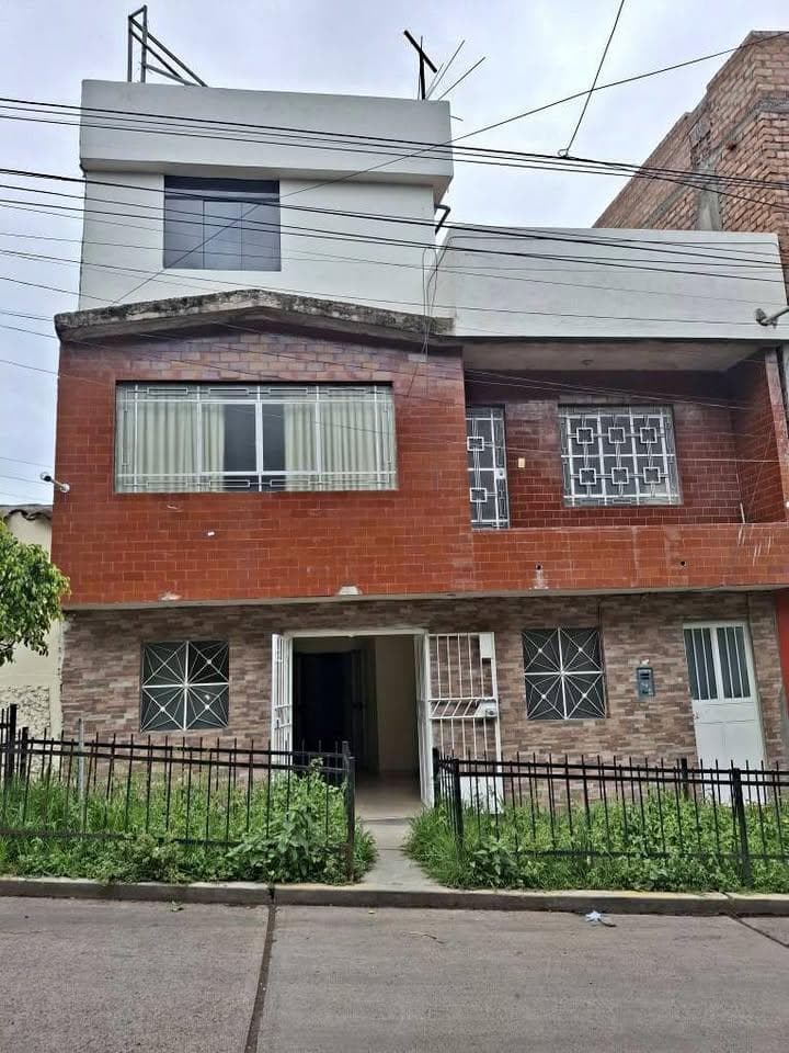 ALQUILER De Departamento AMOBLADO En AYACUCHO - 1