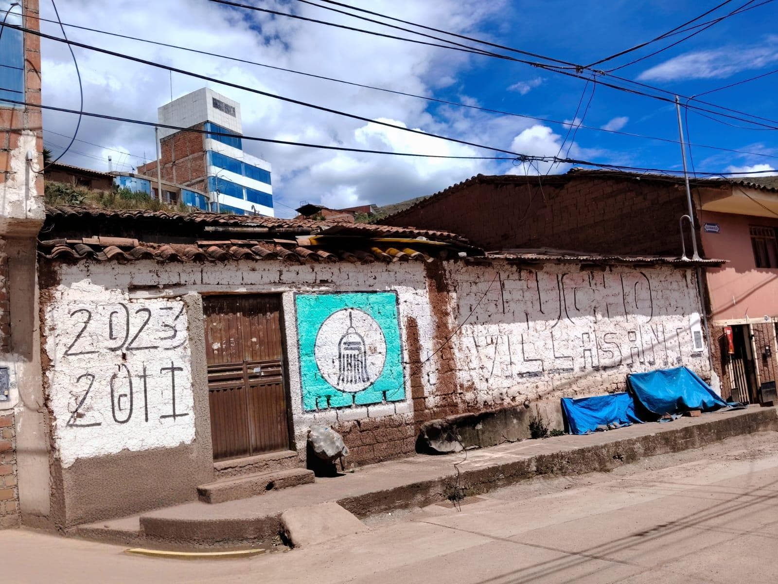 TERRENO CERCA A COLEGIOS Y MOLINO - 1