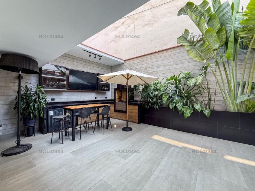 Vendo Bello Departamento Flat en Calle Montelimar N 1XX, Piso 1, Urb Chacarilla, Surco - 1