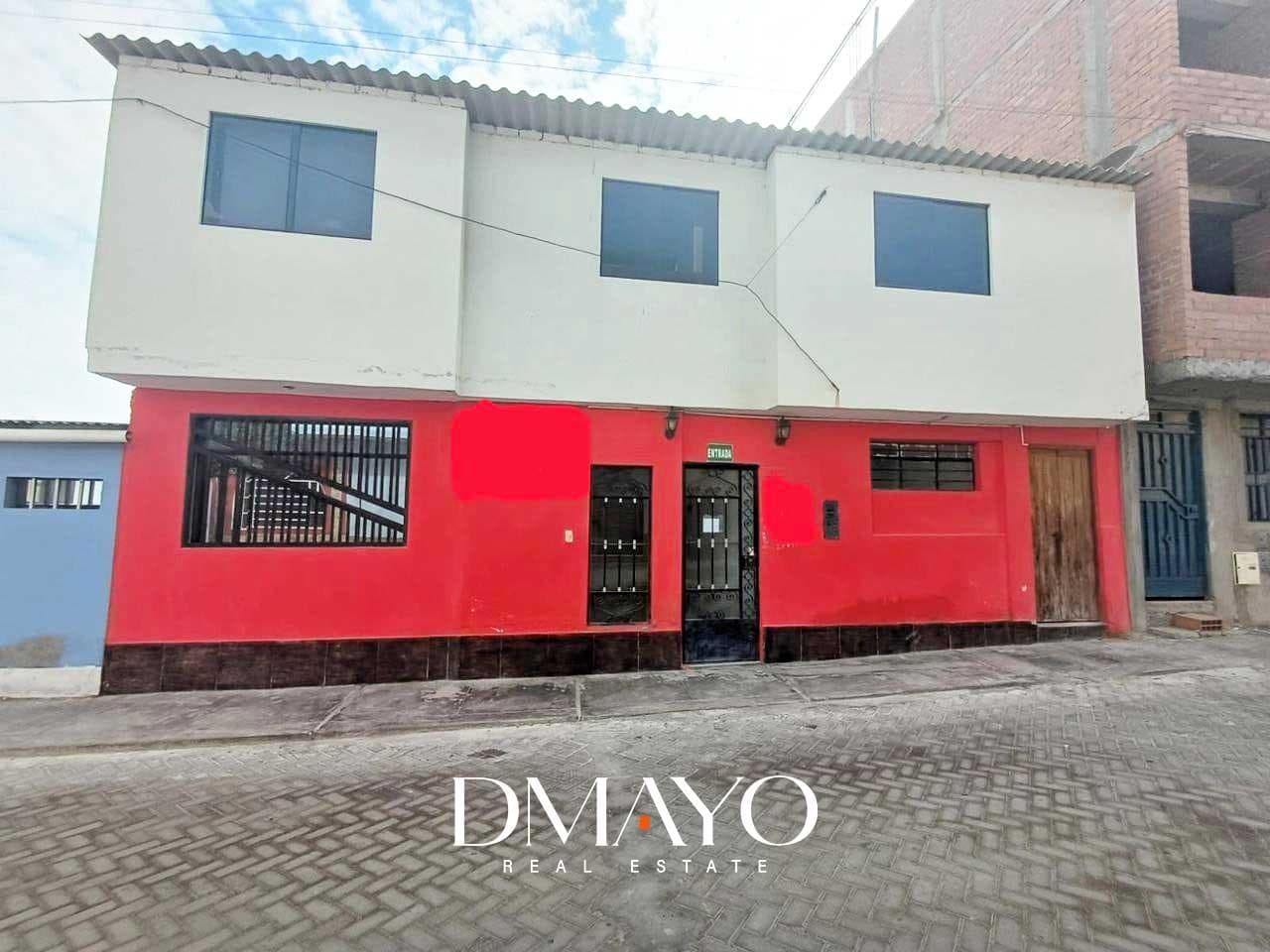 Venta de Casa de 2 pisos en Distrito de Pacasmayo - 1