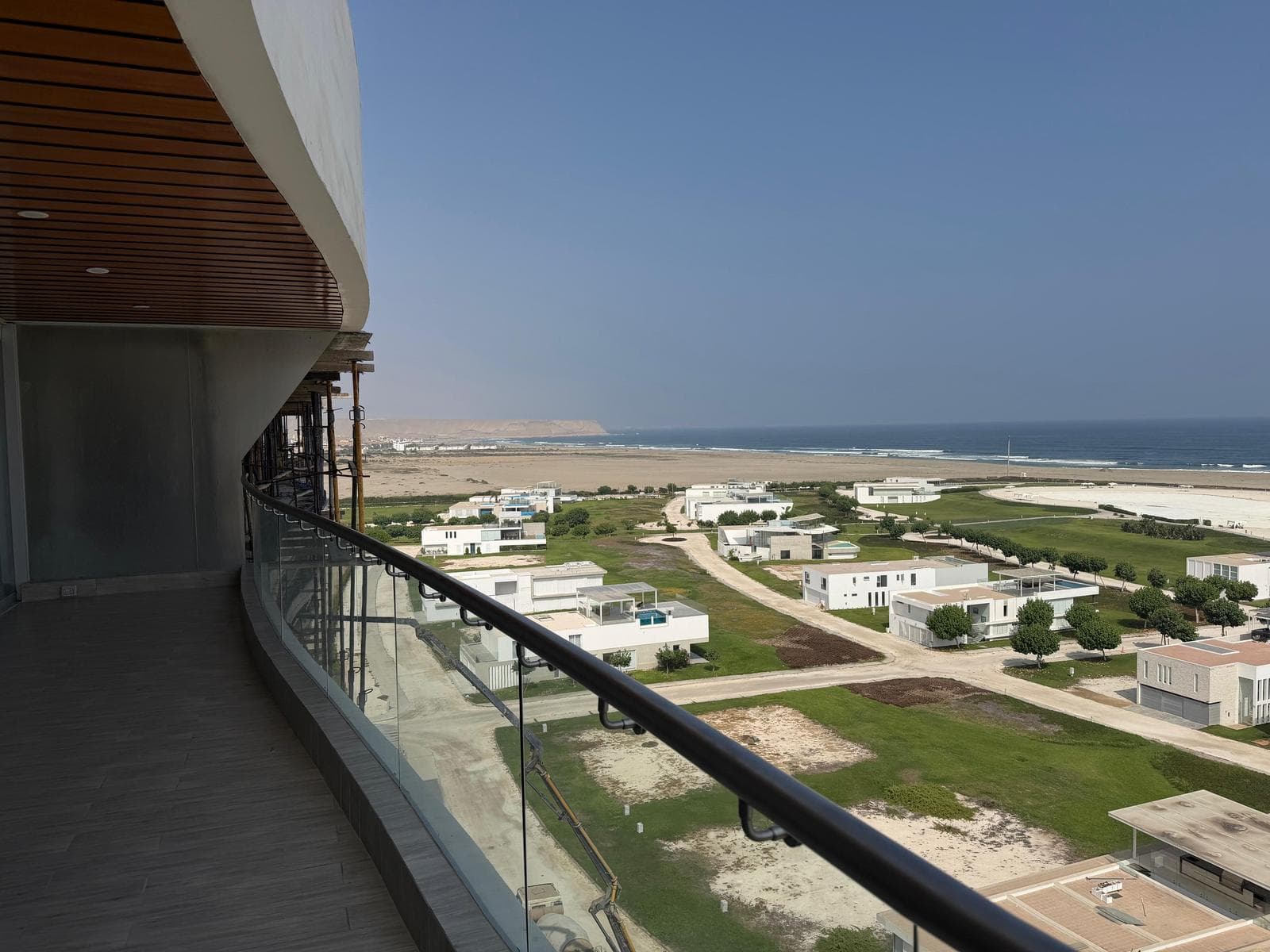 Venta De Departamento De Playa En Exclusivo Condominio La Jolla - 1