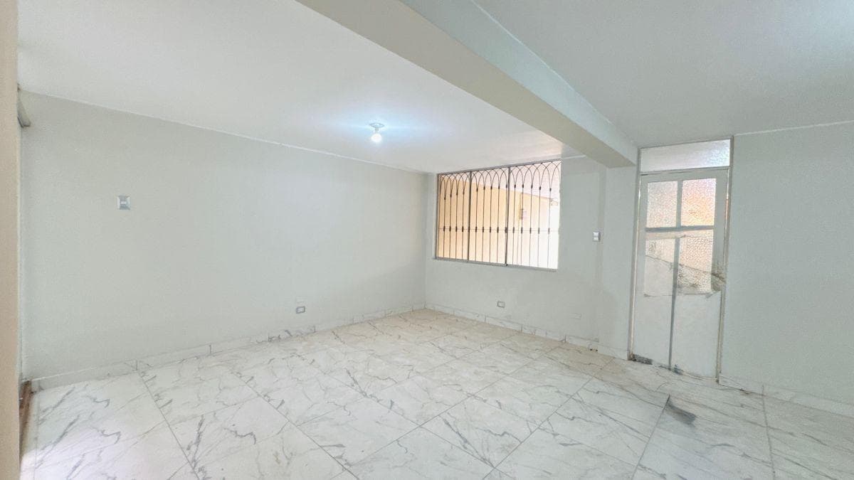 VENDO DEPARTAMENTO + COCHERA EN CEDROS DE VILLA, CHORRILLOS - 1