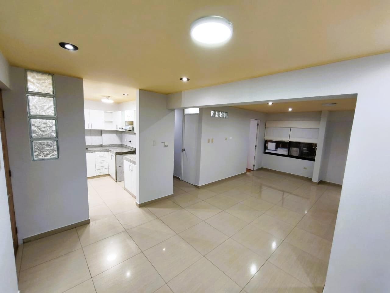 VENDO DPTO EN MONTERRICO SUR - 1